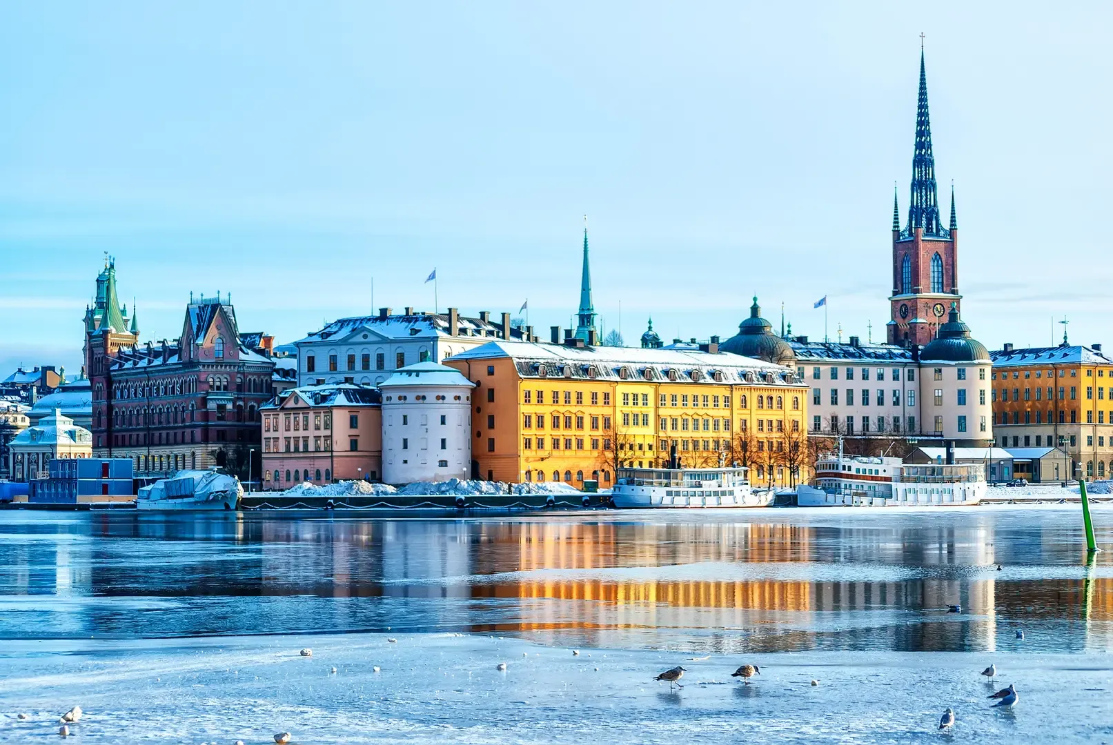 Rengöring av ventilationskanaler med borste och sug